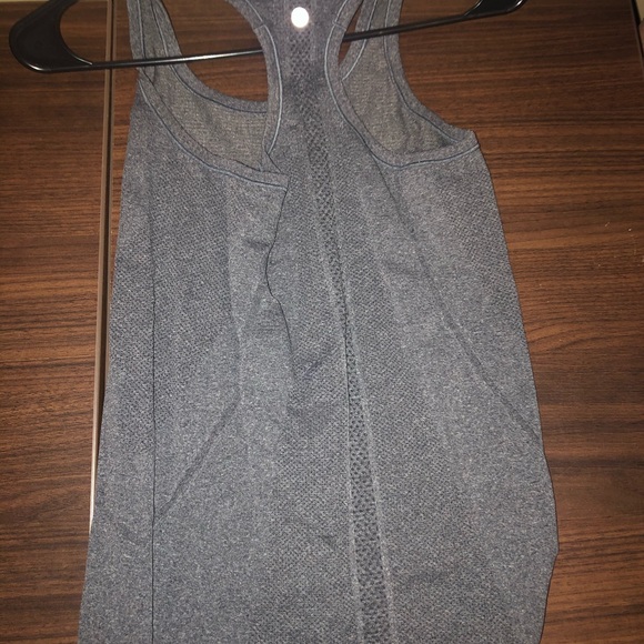LULULEMON swiftly tech tank!!!! - Picture 2 of 2